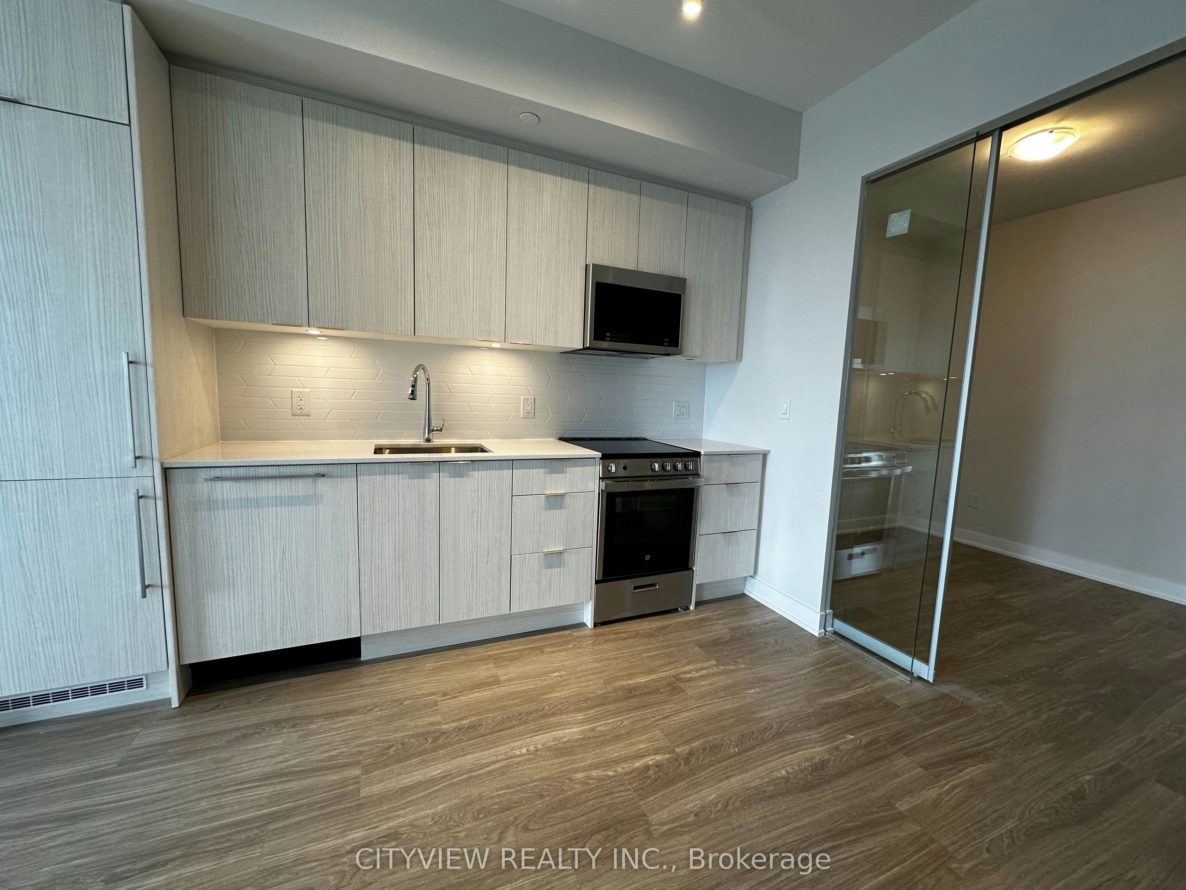 4909-430 Square One Drive, Mississauga, ON, L5B 0L6 - 5