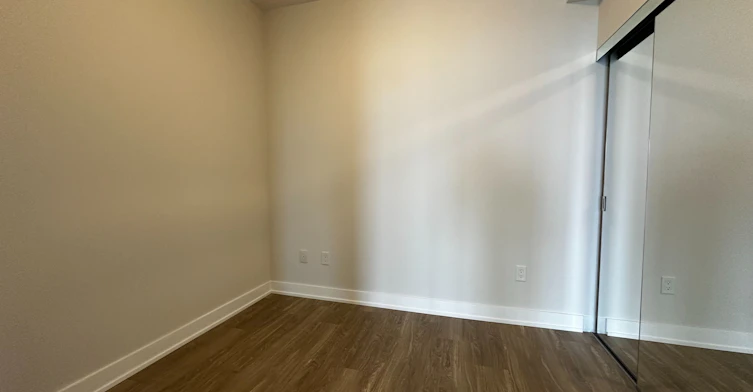 4909-430 Square One Drive, Mississauga, ON, L5B 0L6 - 9