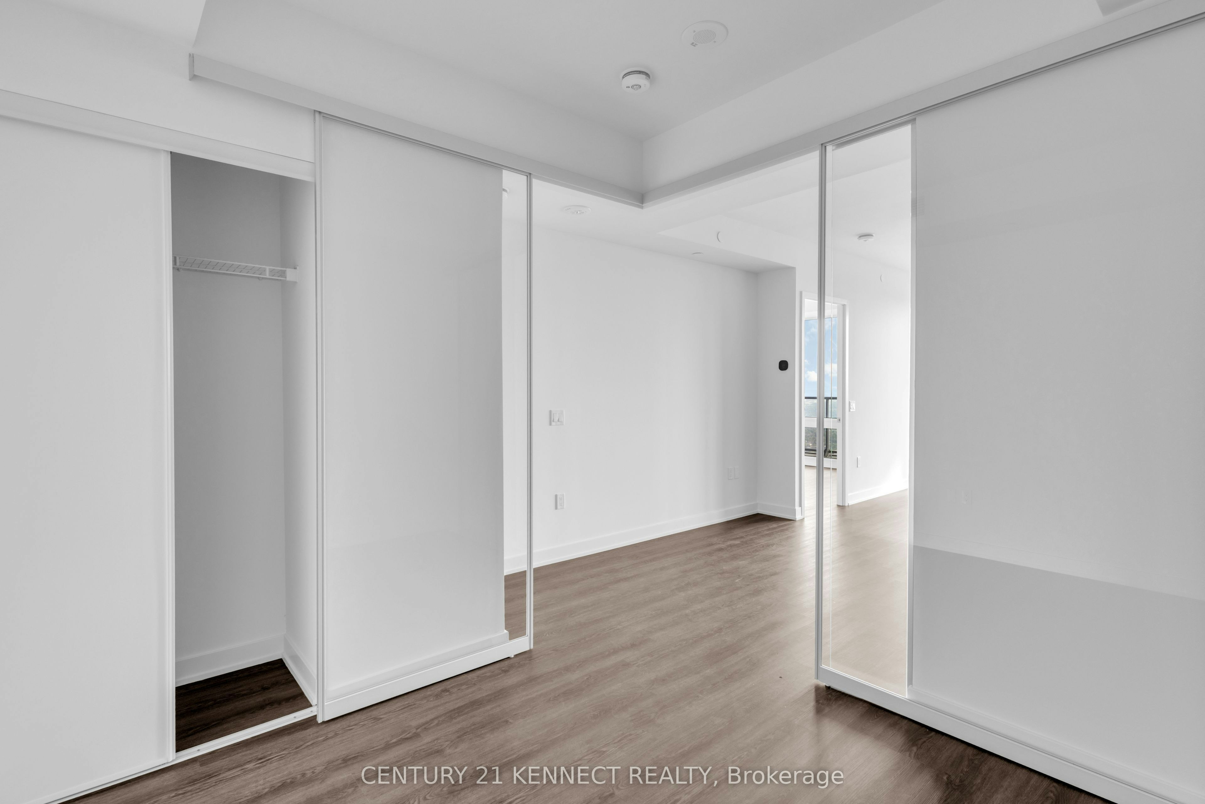 6112-448 Burnhamthorpe Road W, Mississauga, ON, L5B 0R4 - 11