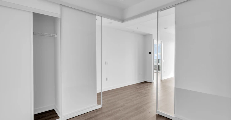 6112-448 Burnhamthorpe Road W, Mississauga, ON, L5B 0R4 - 11
