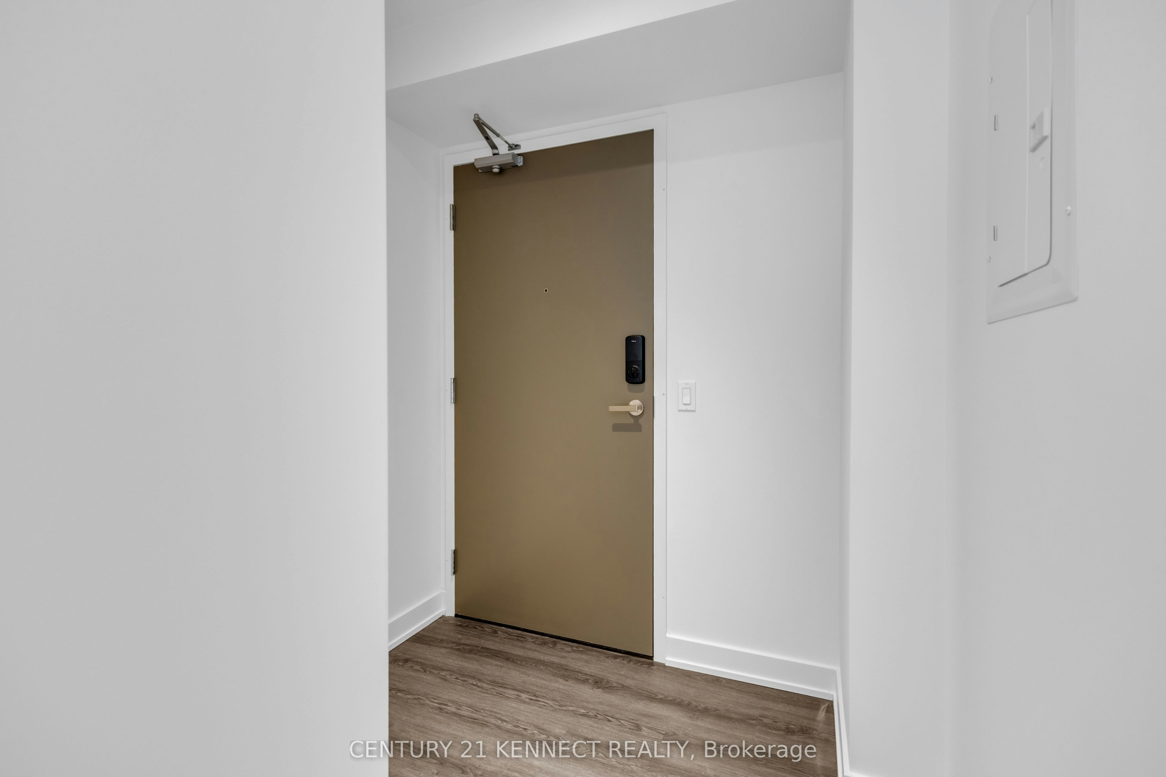 6112-448 Burnhamthorpe Road W, Mississauga, ON, L5B 0R4