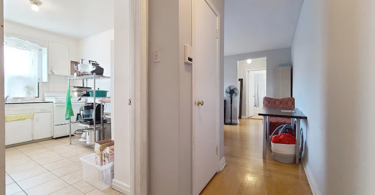 9-2434 Keele Street, Toronto, ON, M6L 2N2 - 2
