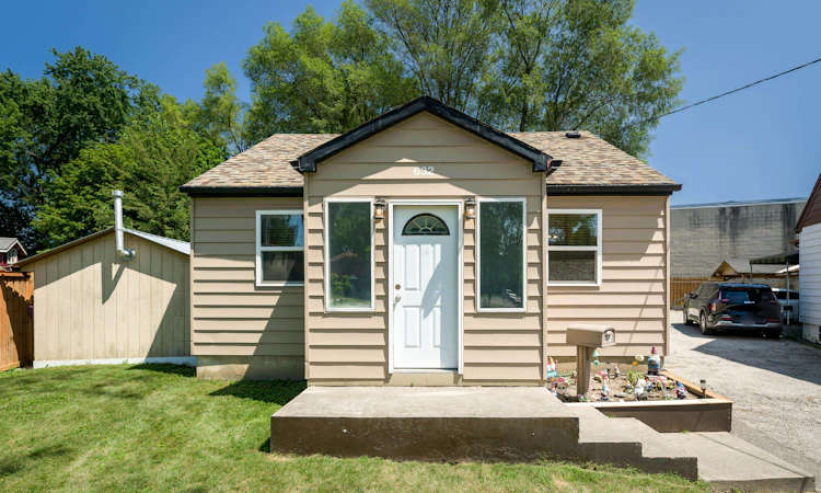 632 Trethewey Drive