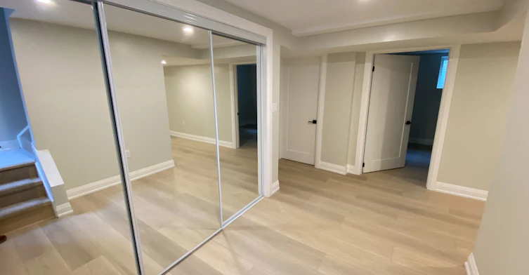 Lower-3271 Pilcom Crescent, Mississauga, ON, L5B 3X5 - 7