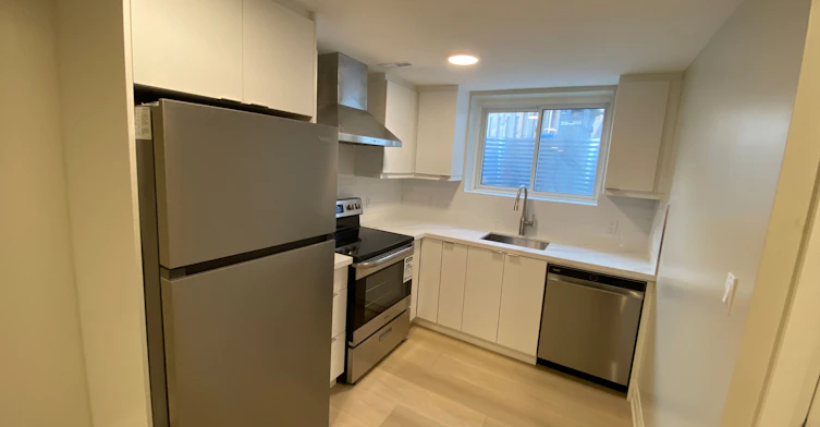 Lower-3271 Pilcom Crescent, Mississauga, ON, L5B 3X5 - 15