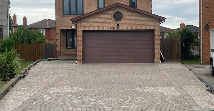 Lower-3271 Pilcom Crescent, Mississauga, ON, L5B 3X5