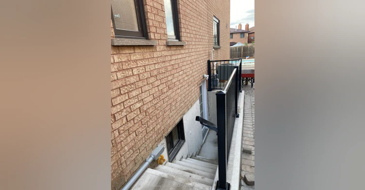 Lower-3271 Pilcom Crescent, Mississauga, ON, L5B 3X5 - 3