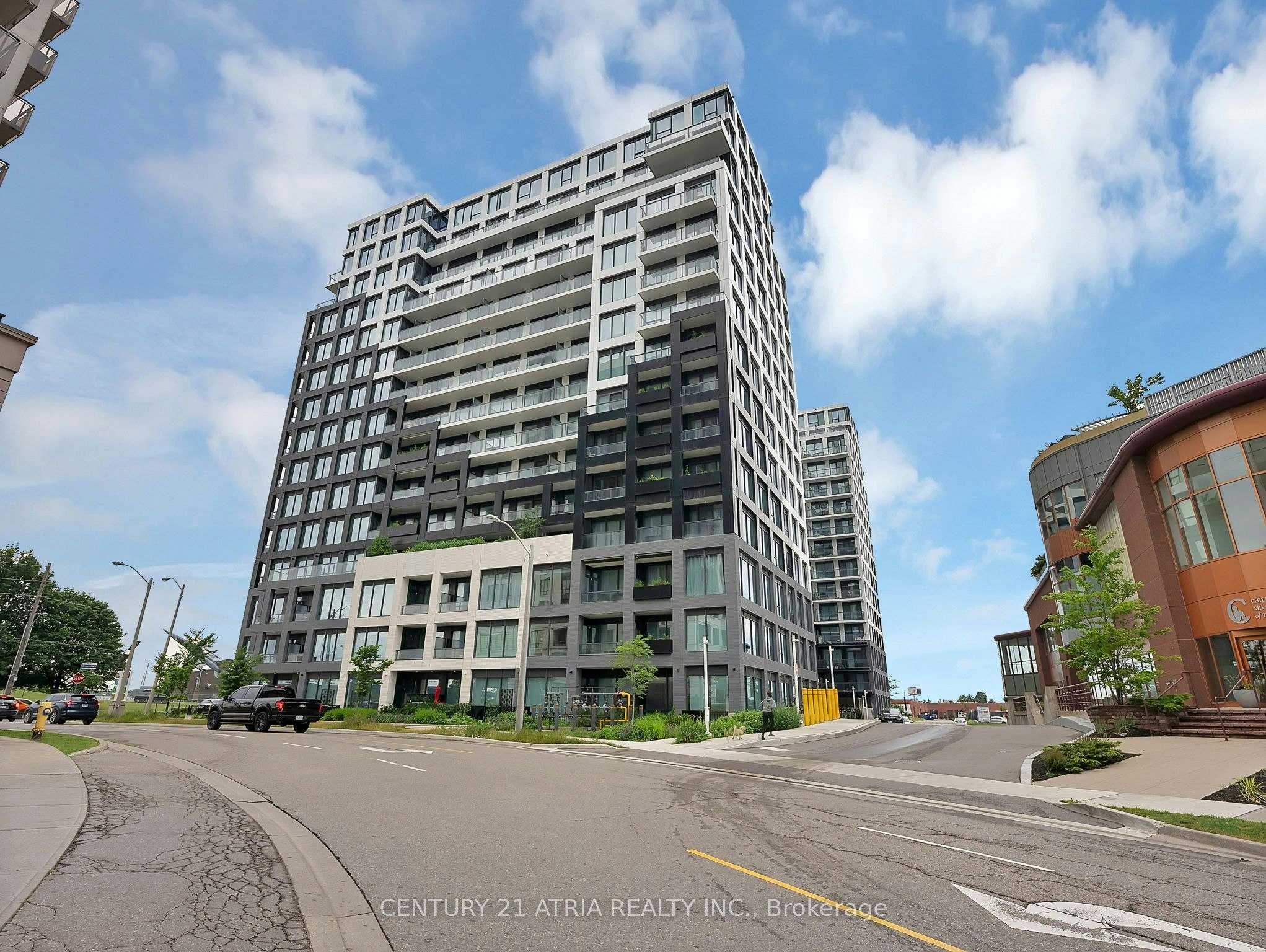 527-1100 Sheppard Avenue W, Toronto, ON, M3K 0E4