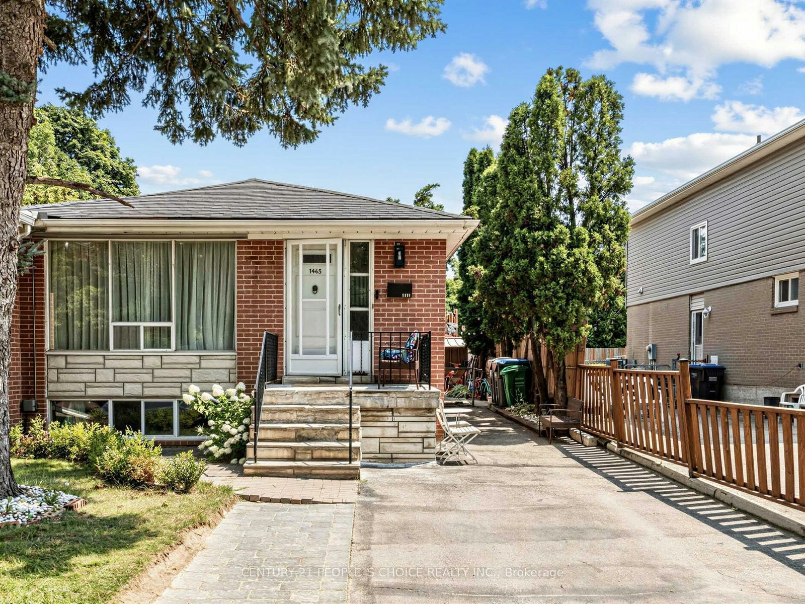 1465 Glen Rutley Circle, Mississauga, ON, L4X 1Z8