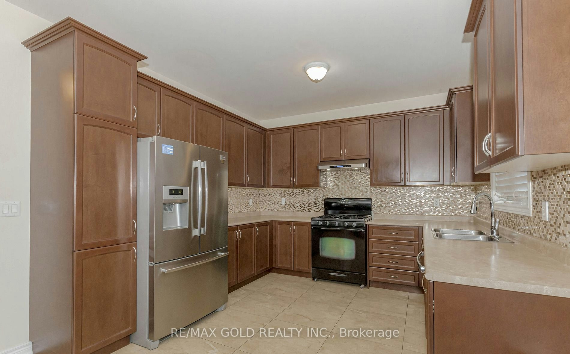 22 Durango Drive, Brampton, ON, L6X 2Z2