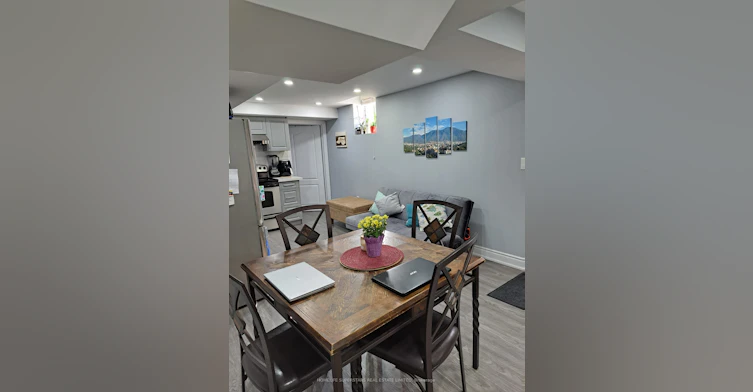 3183 Mcdowell *Basement Drive, Mississauga, ON, L5M 6L1 - 4