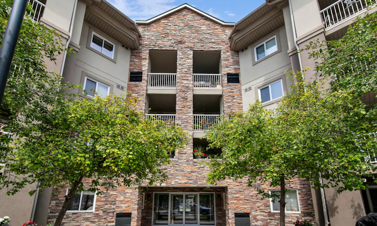 105-4 Dayspring Circle
