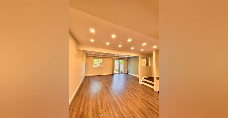 35-41 Nadia Place, Oakville, ON, L6H 1K1 - 4