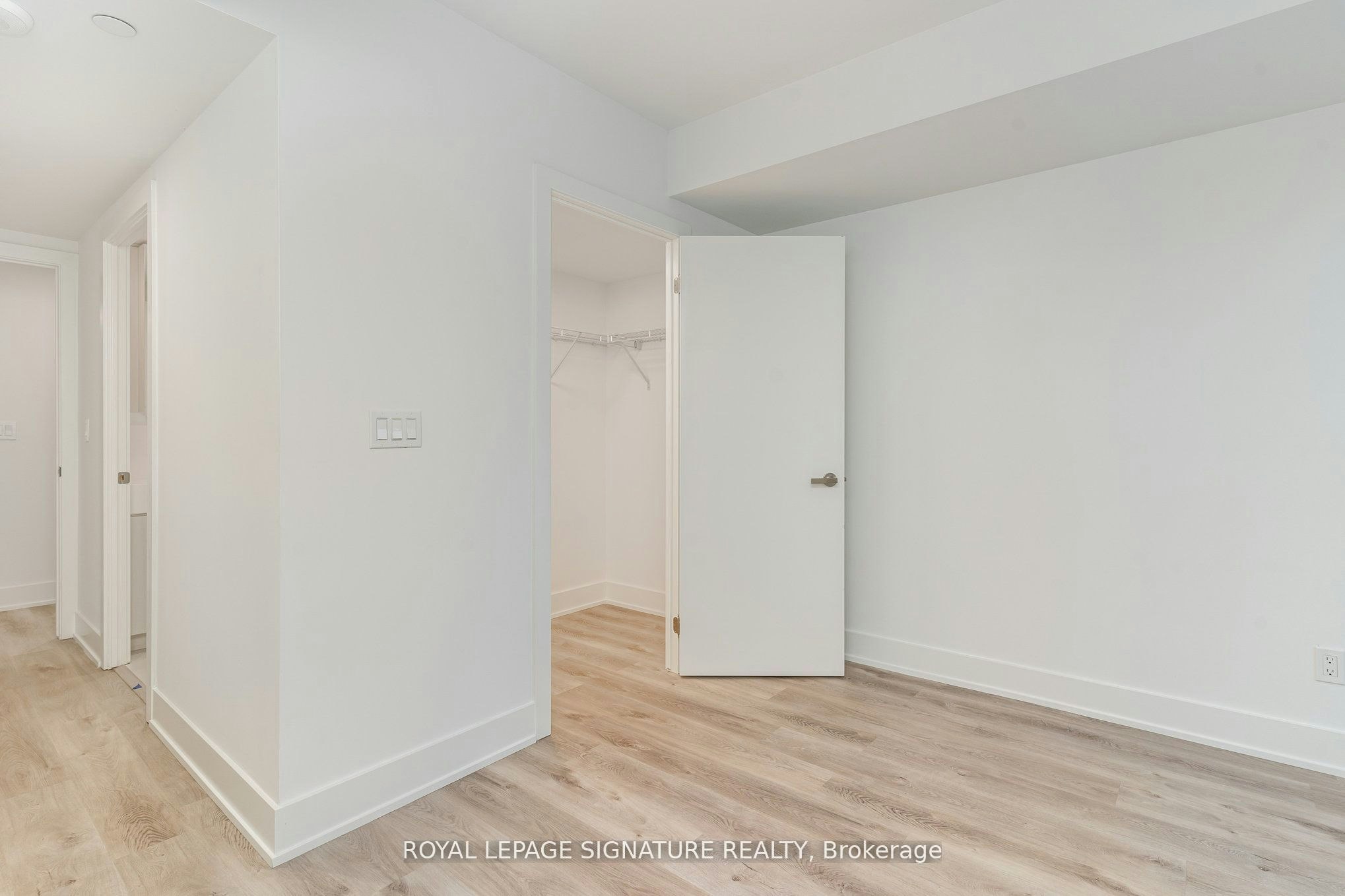 304-370 Martha Street, Burlington, ON, L7R 0G9 - 16