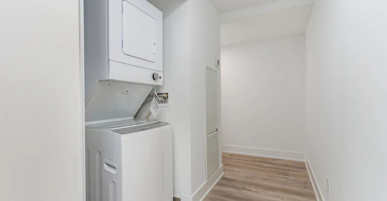 304-370 Martha Street, Burlington, ON, L7R 0G9 - 14