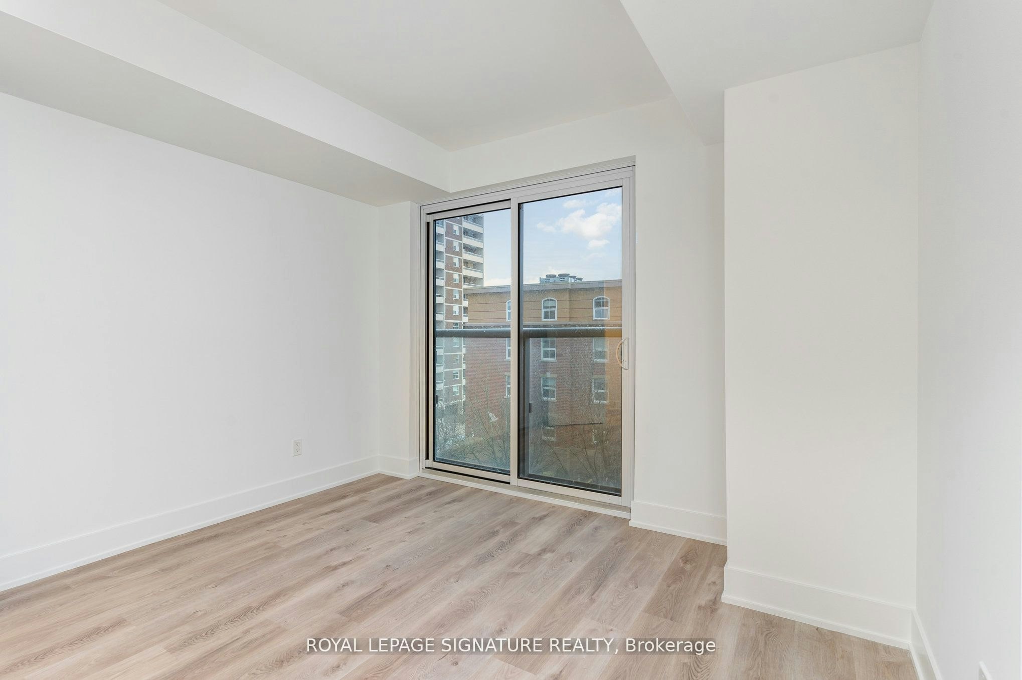304-370 Martha Street, Burlington, ON, L7R 0G9 - 15