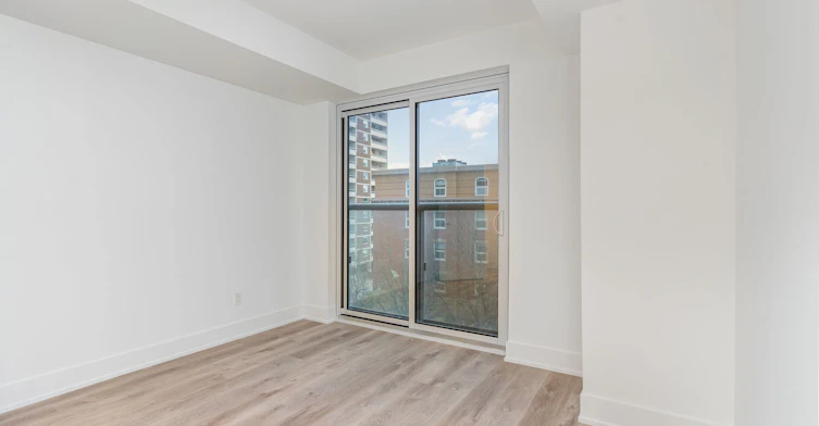 304-370 Martha Street, Burlington, ON, L7R 0G9 - 15