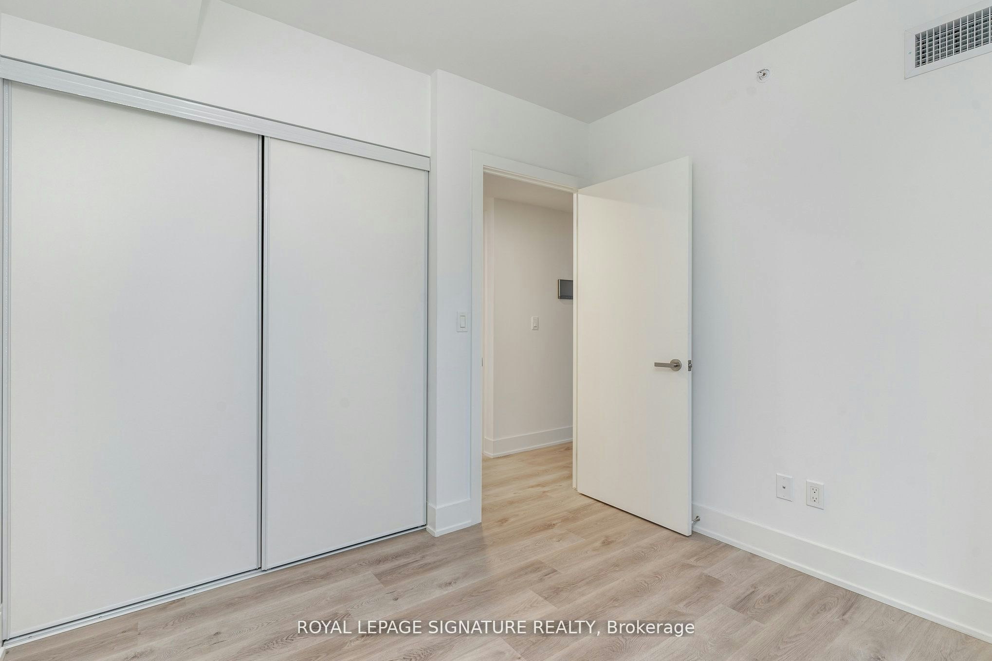 304-370 Martha Street, Burlington, ON, L7R 0G9 - 21