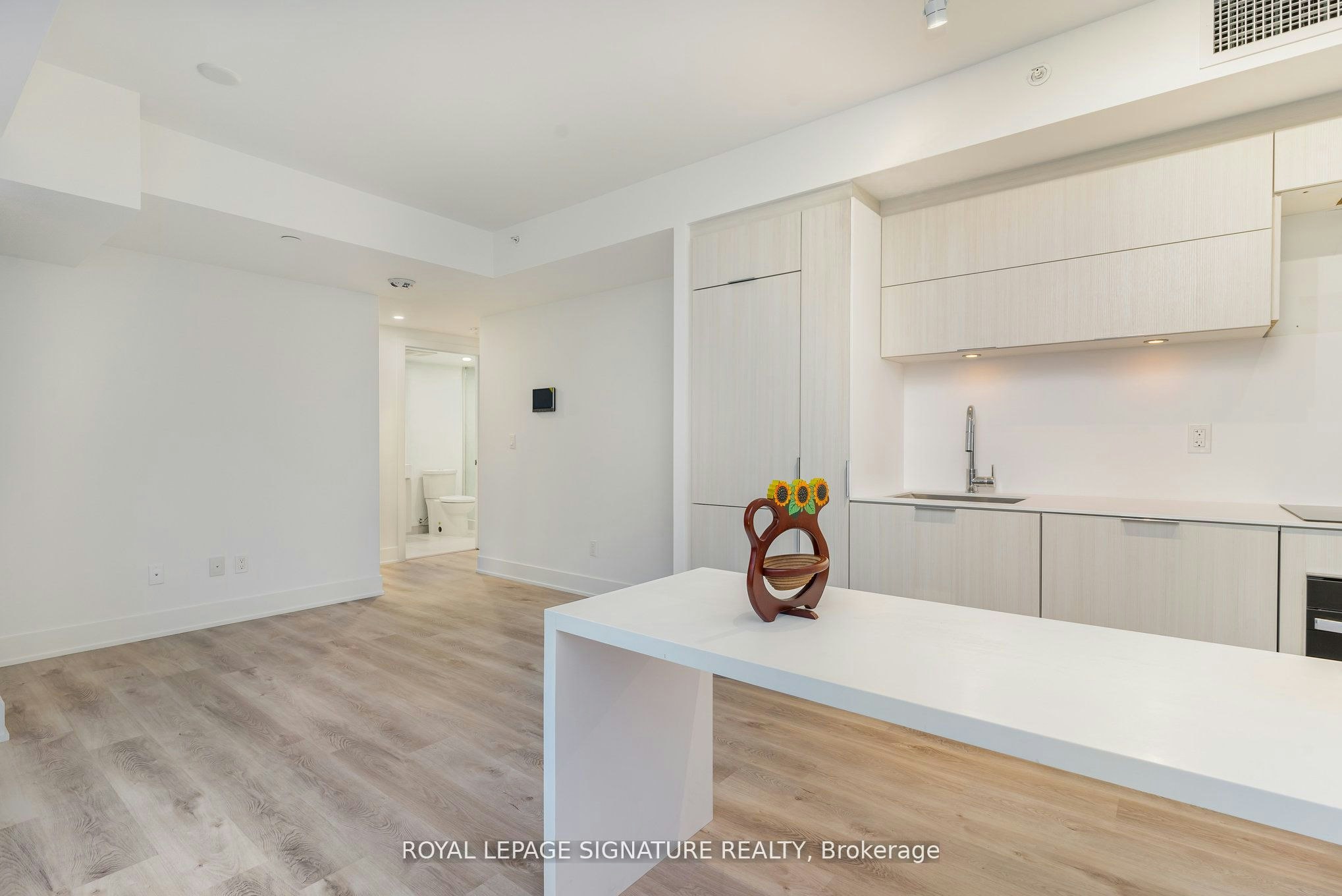 304-370 Martha Street, Burlington, ON, L7R 0G9 - 13