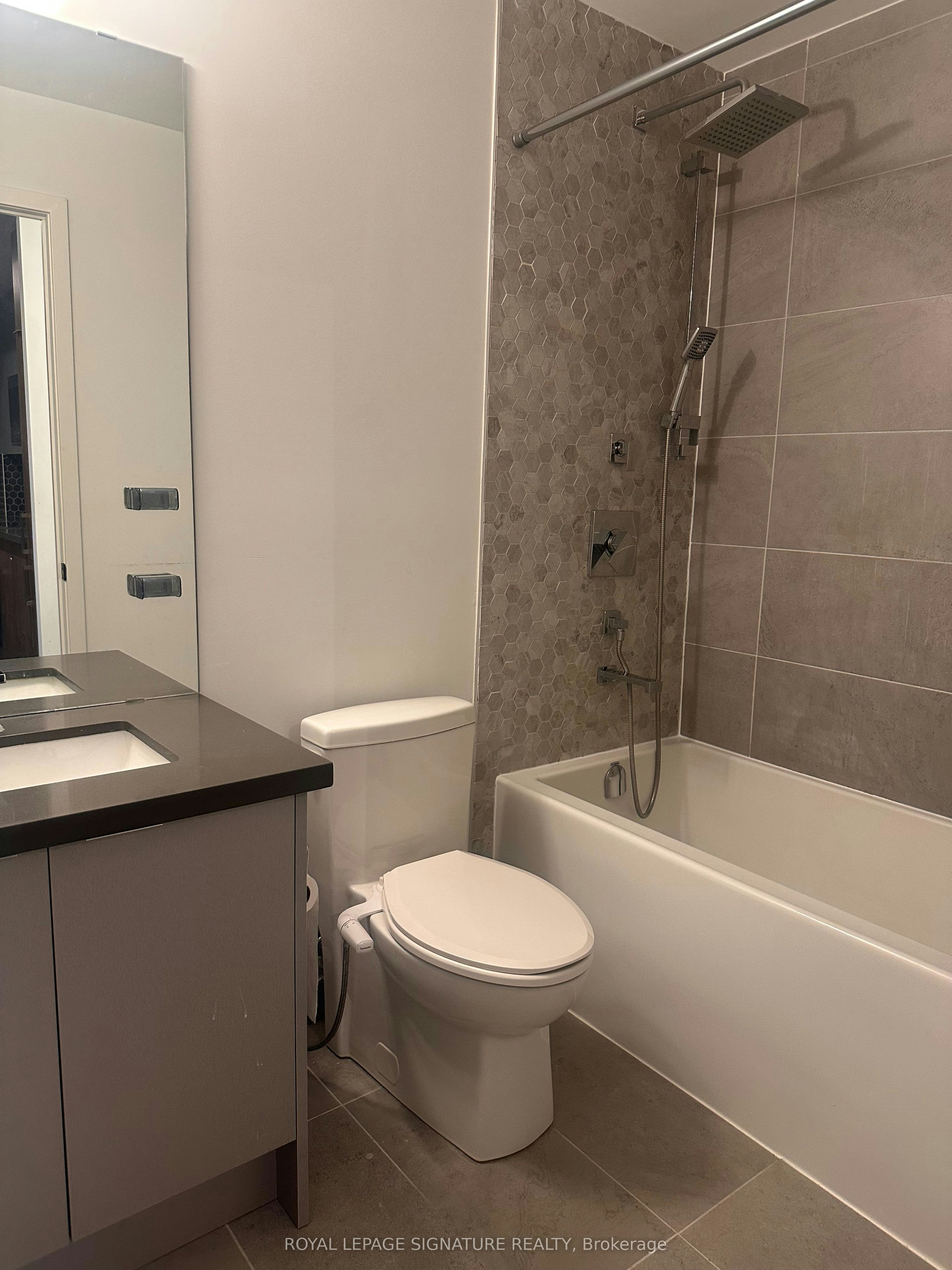 1002-2481 Taunton Road, Oakville, ON, L6H 3R7 - 3