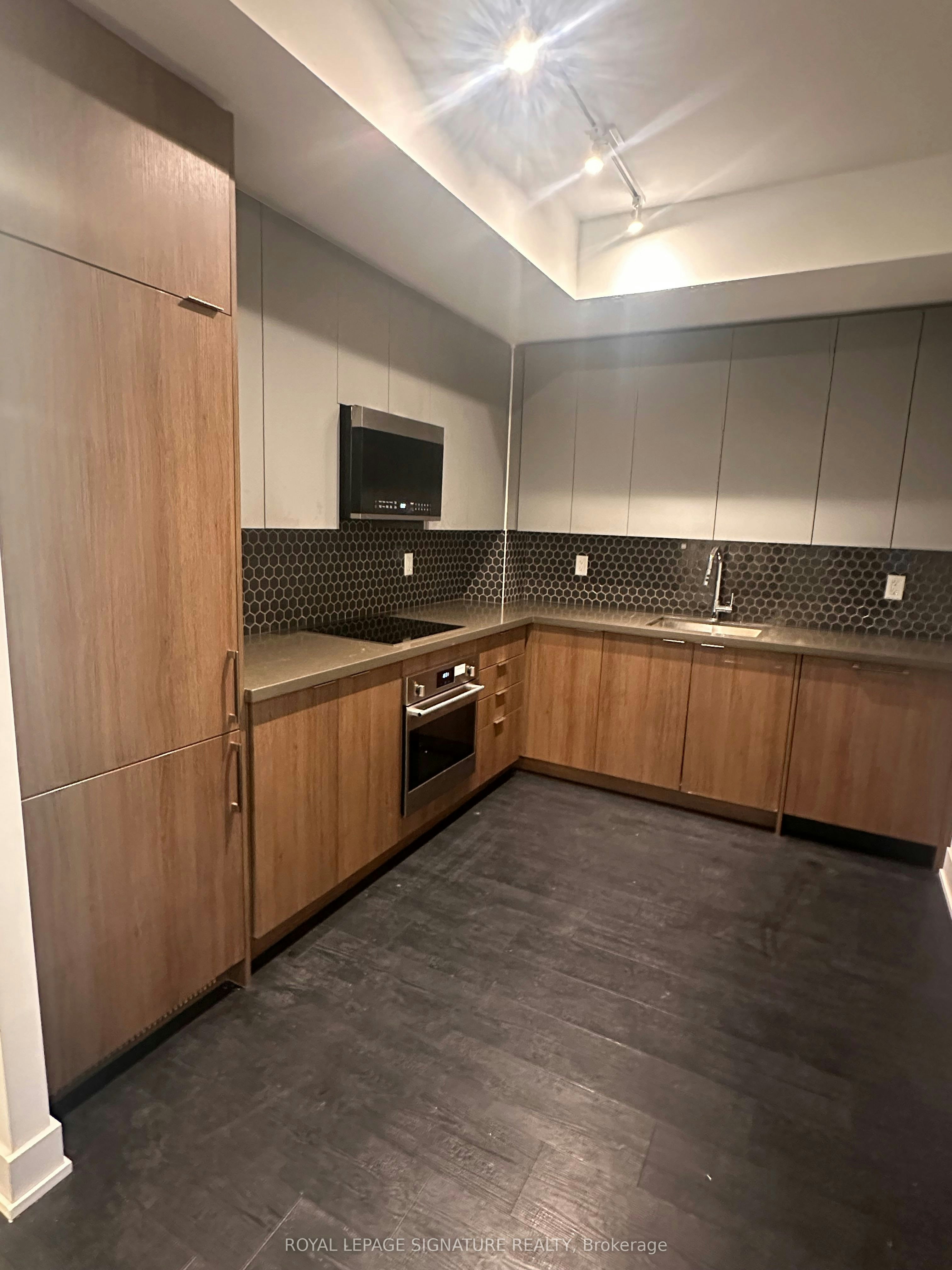 1002-2481 Taunton Road, Oakville, ON, L6H 3R7 - 14
