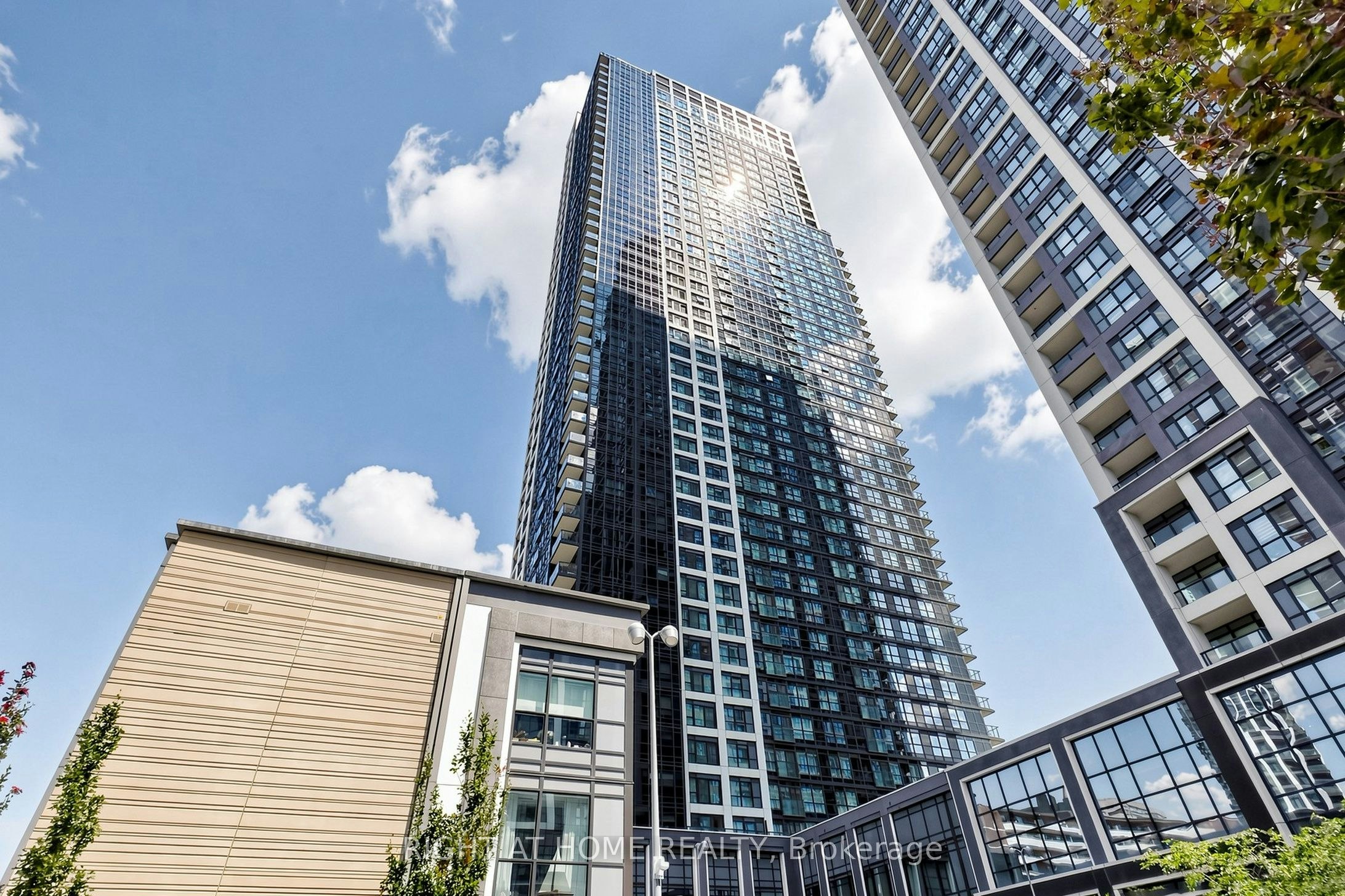 936-5 Mabelle Avenue, Toronto, ON, M9A 0C8 - 2