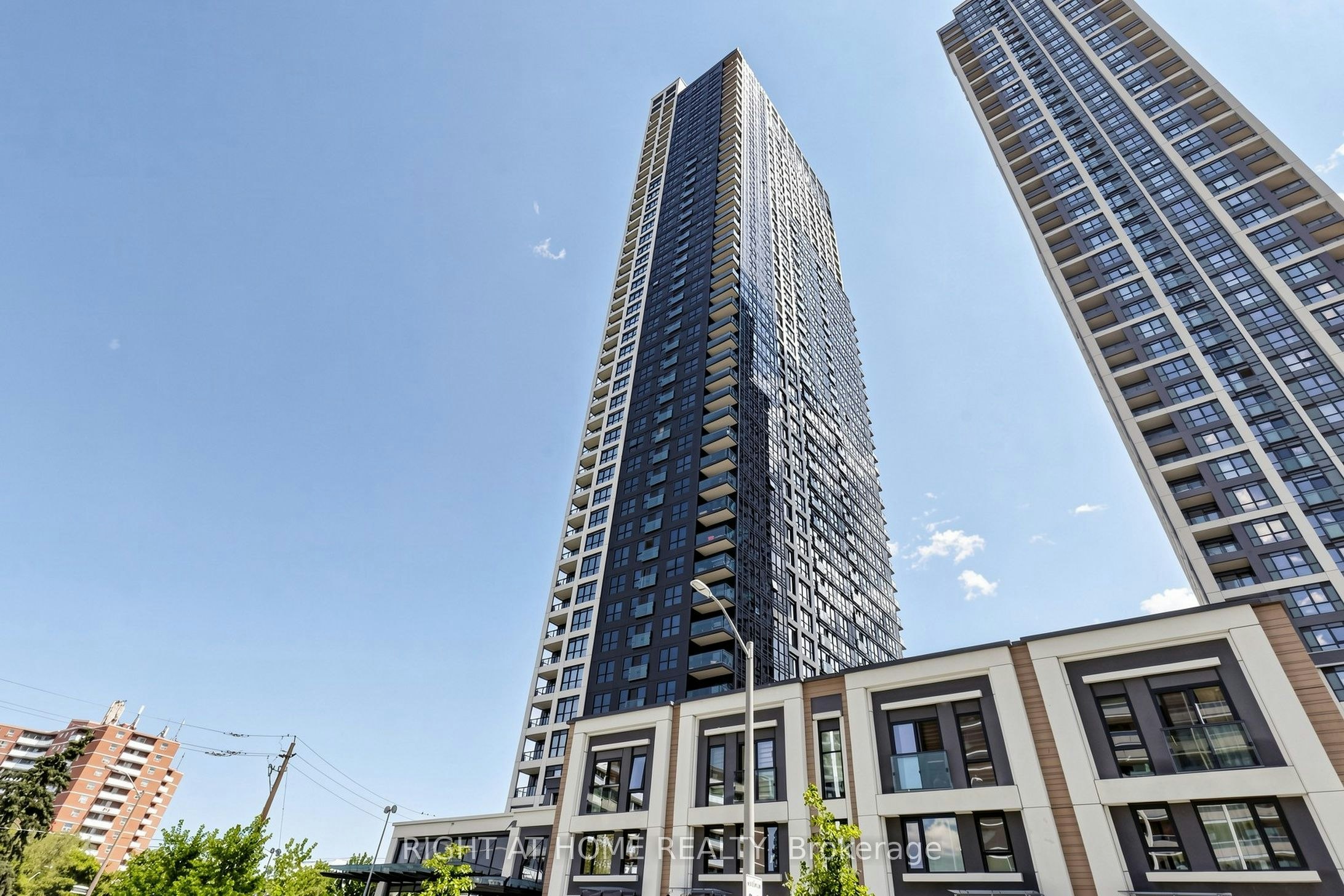 936-5 Mabelle Avenue, Toronto, ON, M9A 0C8