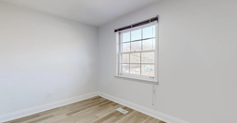 Upper-85 Primula Crescent, Toronto, ON, M9L 1J9 - 13
