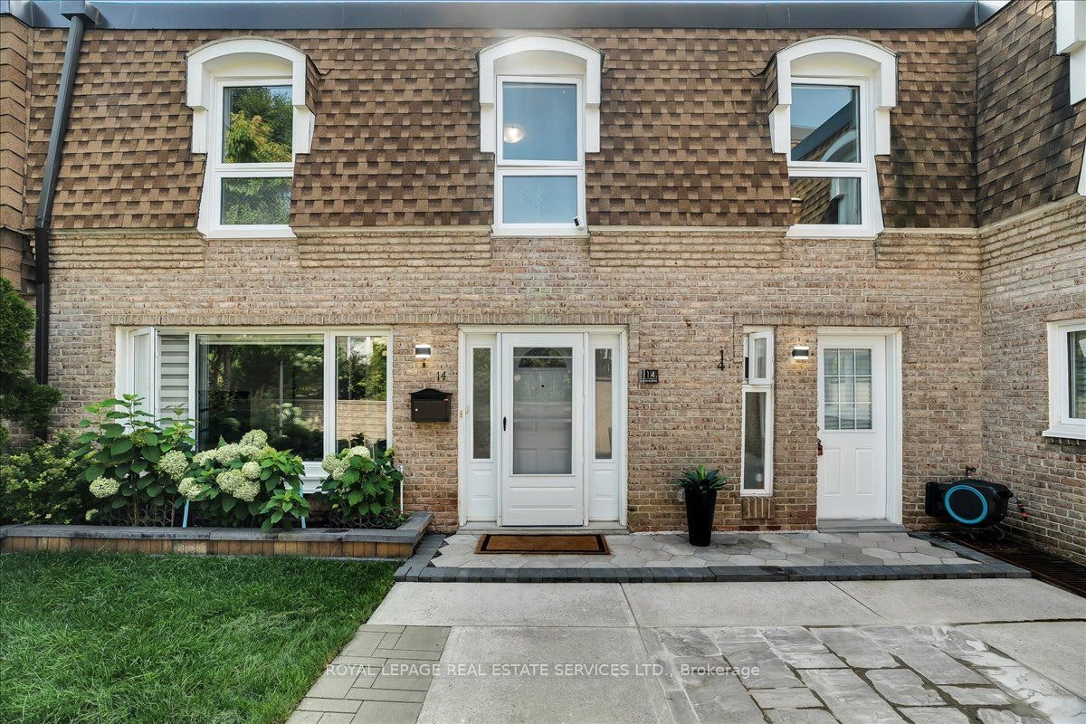 14-1310 Gulleden Drive, Mississauga, ON, L4X 1Y9