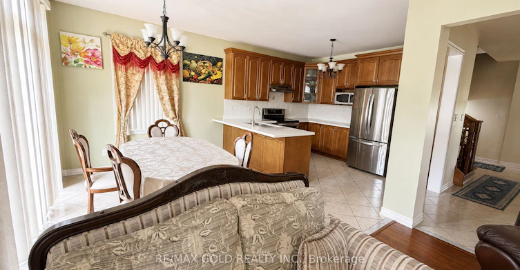 6 Stonemount Trail, Brampton, ON, L6R 0P8 - 9