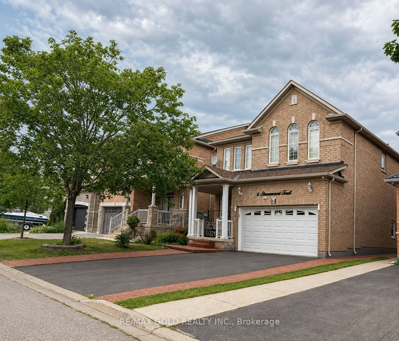 6 Stonemount Trail, Brampton, ON, L6R 0P8