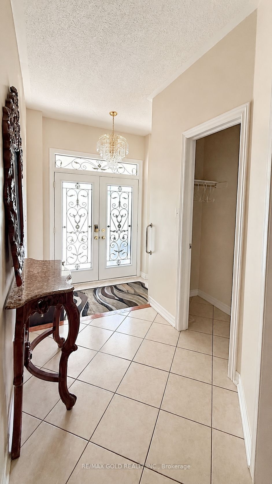 6 Stonemount Trail, Brampton, ON, L6R 0P8 - 3