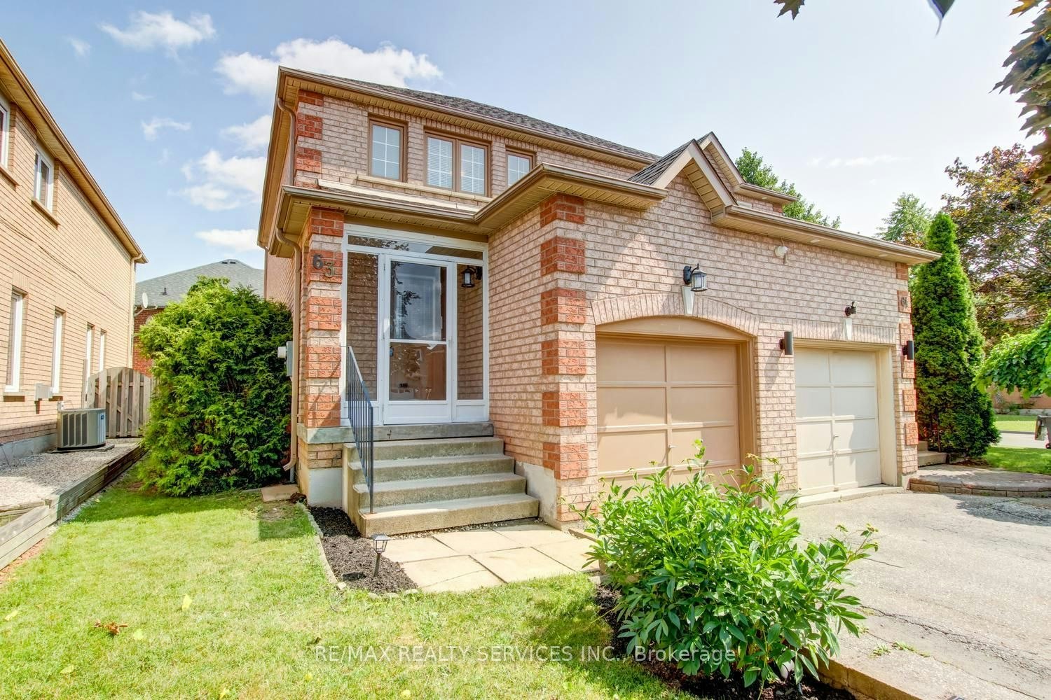 63 Herkes Drive, Brampton, ON, L6Y 5B2