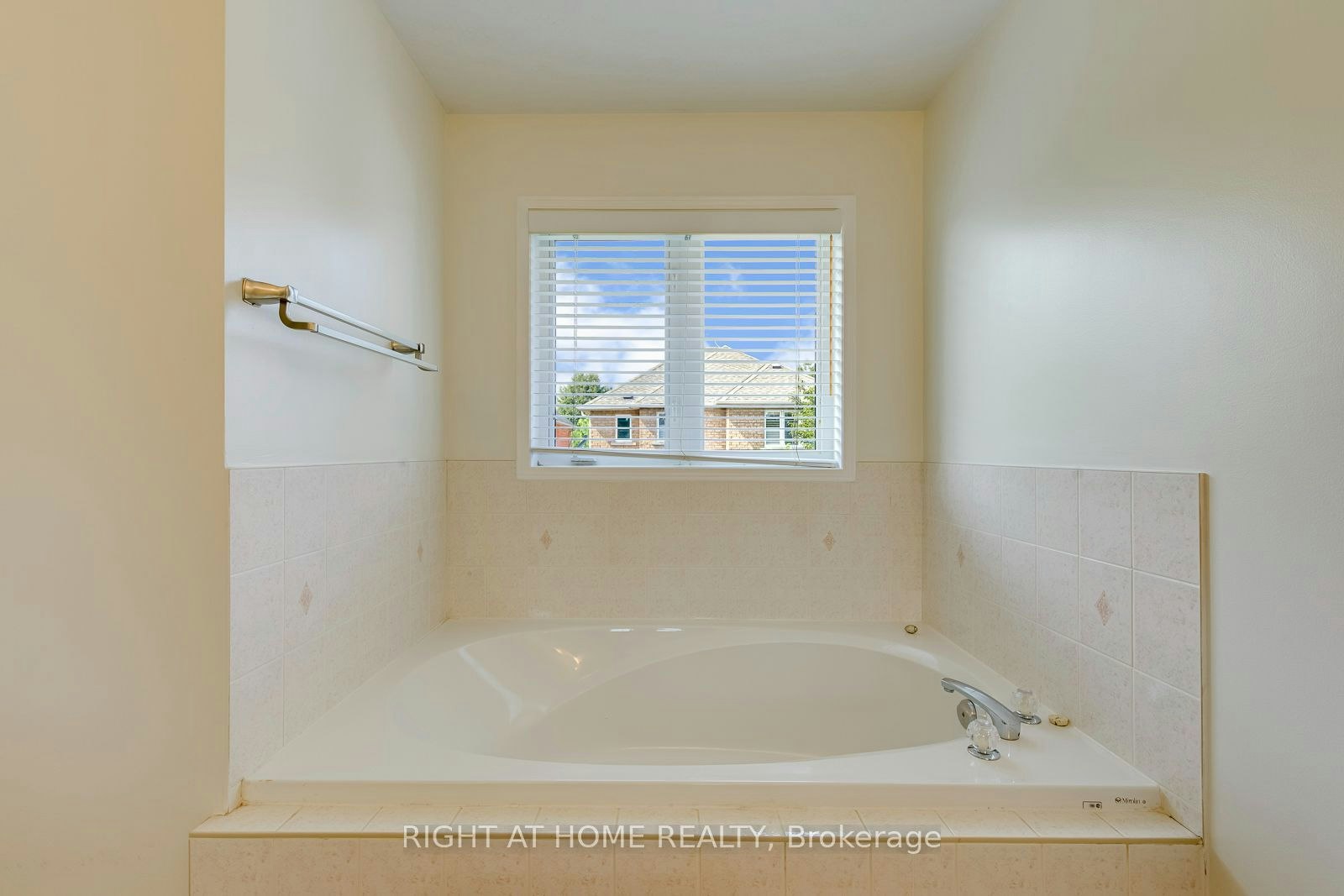 2244 Overfield Road, Oakville, ON, L6M 3S8 - 25