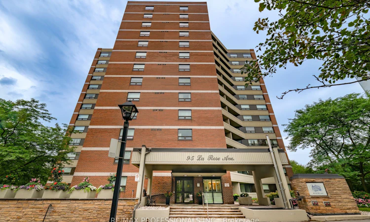 105-95 La Rose Avenue