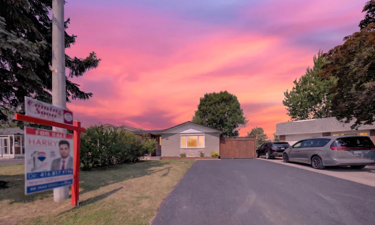 22 Deeside Crescent