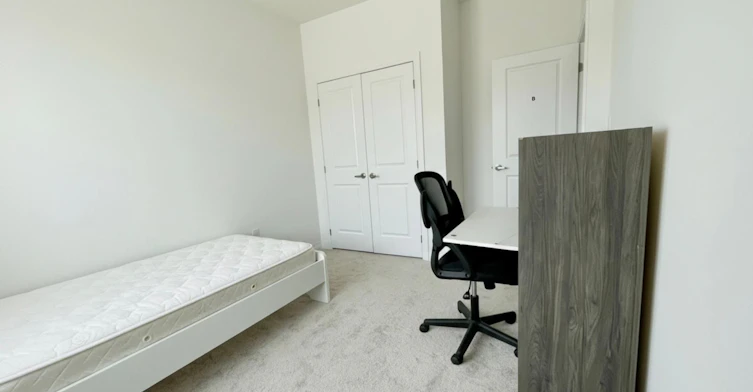 Bedroom B-3272 Sixth Line, Oakville, ON, L6M 5S9 - 4