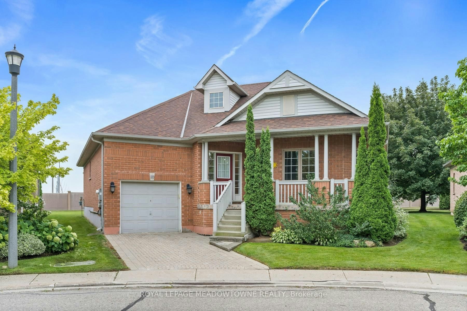 10 Orchard Park Gate, Brampton, ON, L6R 1W5
