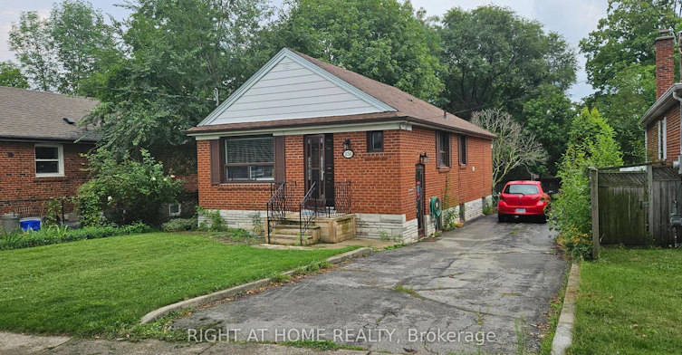 Main-130 Prince Charles Drive, Oakville, ON, L6K 2C9