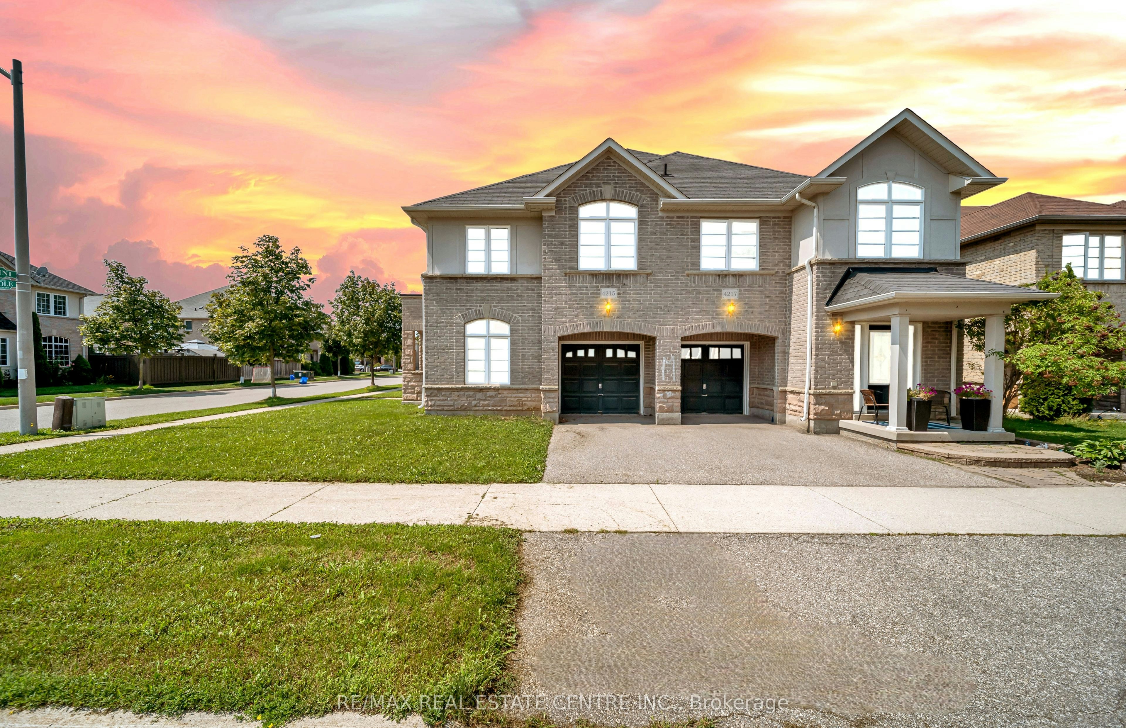 4215 Cole Crescent, Burlington, ON, L7M 0M6 - 3