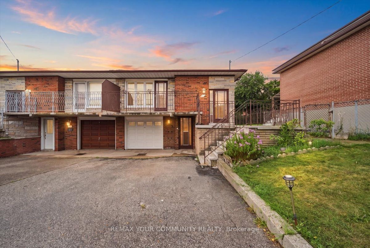 9 Hisey Crescent, Toronto, ON, M3N 1T9