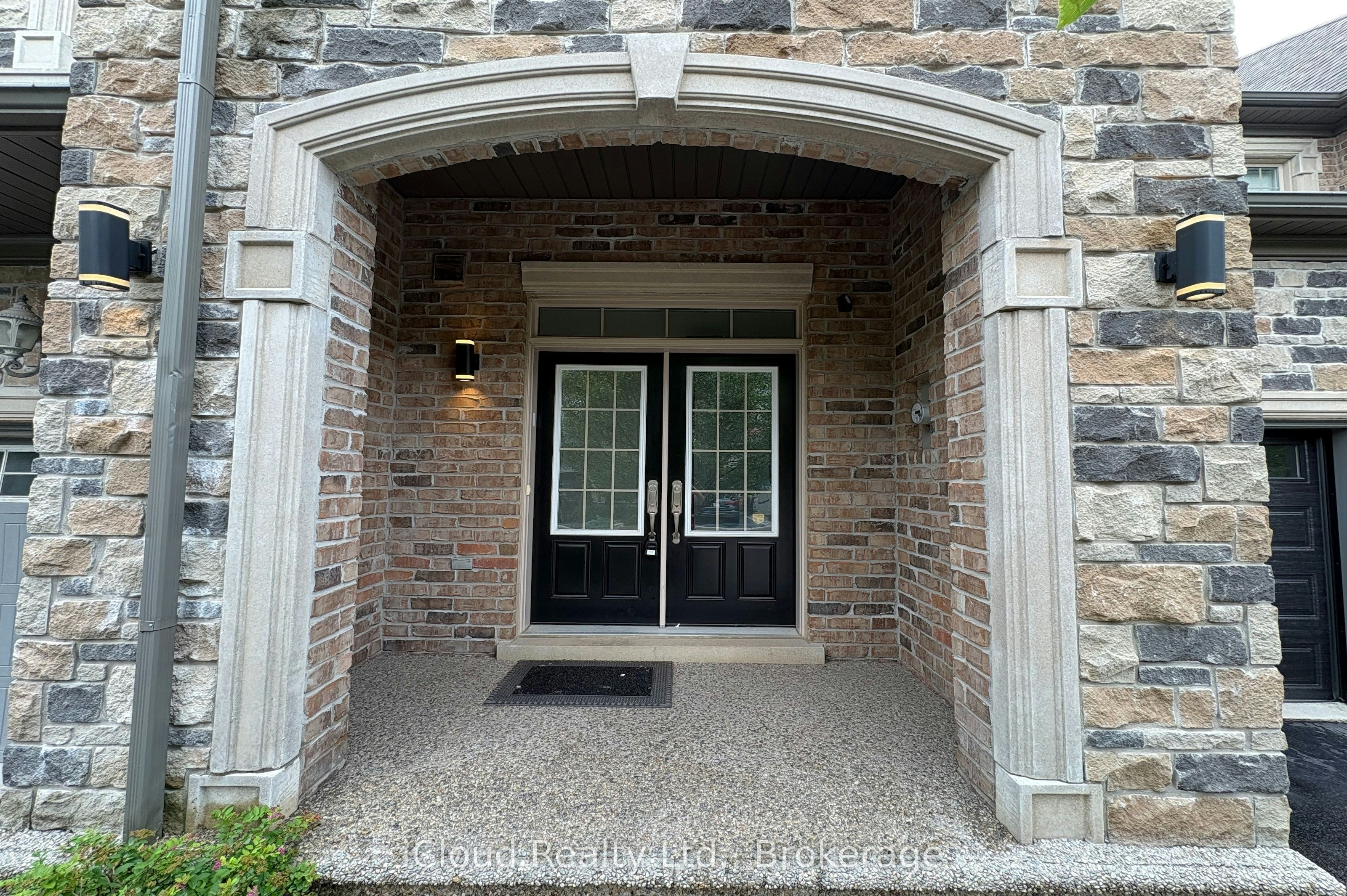 2466 Village Common, Oakville, ON, L6M 0S2 - 3