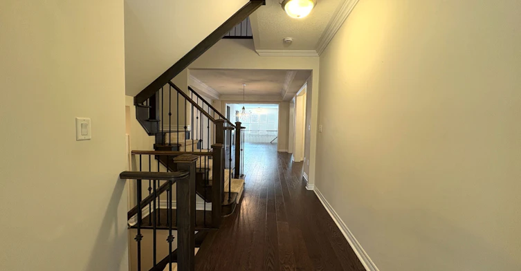 2466 Village Common, Oakville, ON, L6M 0S2 - 5