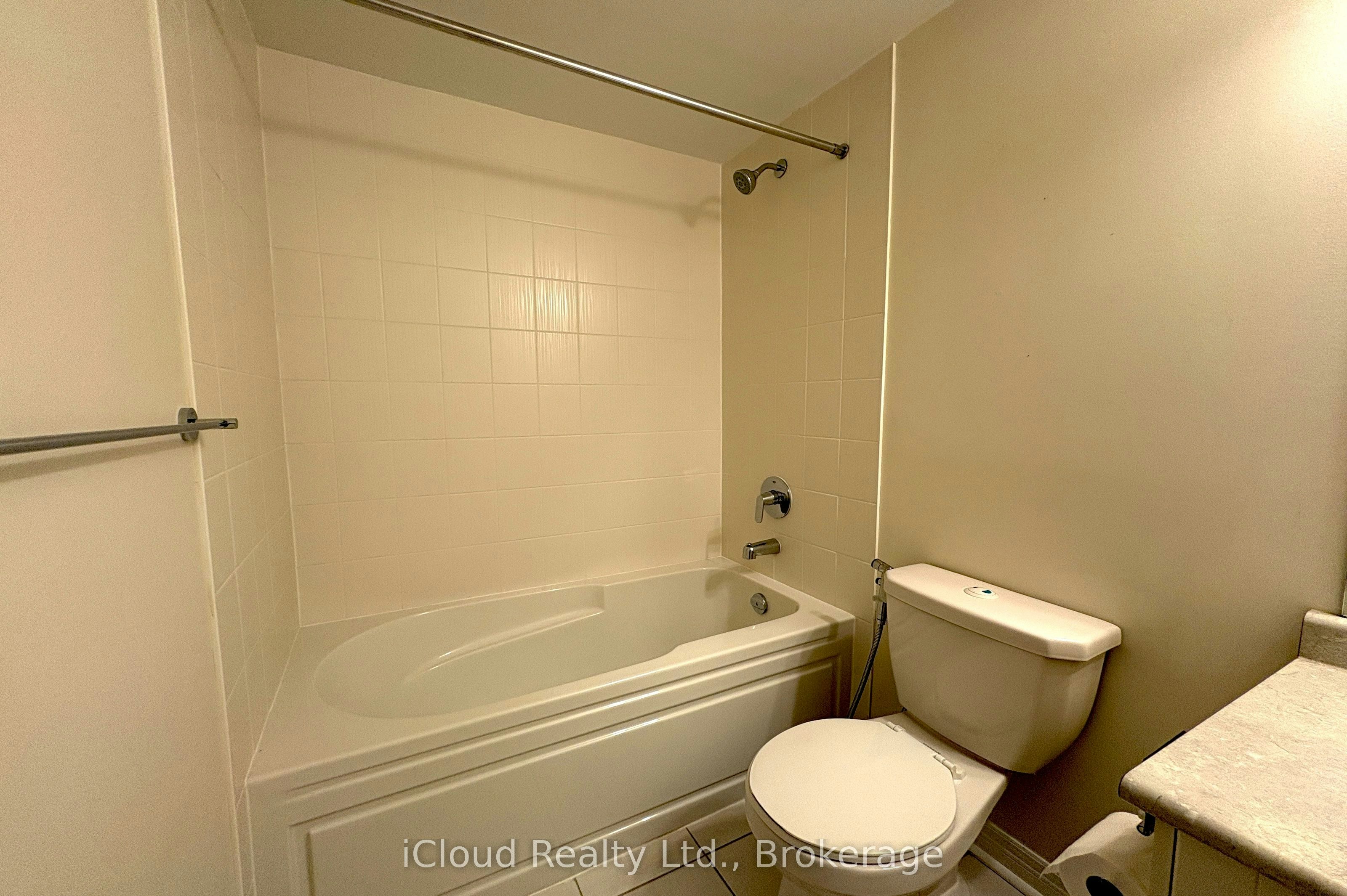 2466 Village Common, Oakville, ON, L6M 0S2 - 46