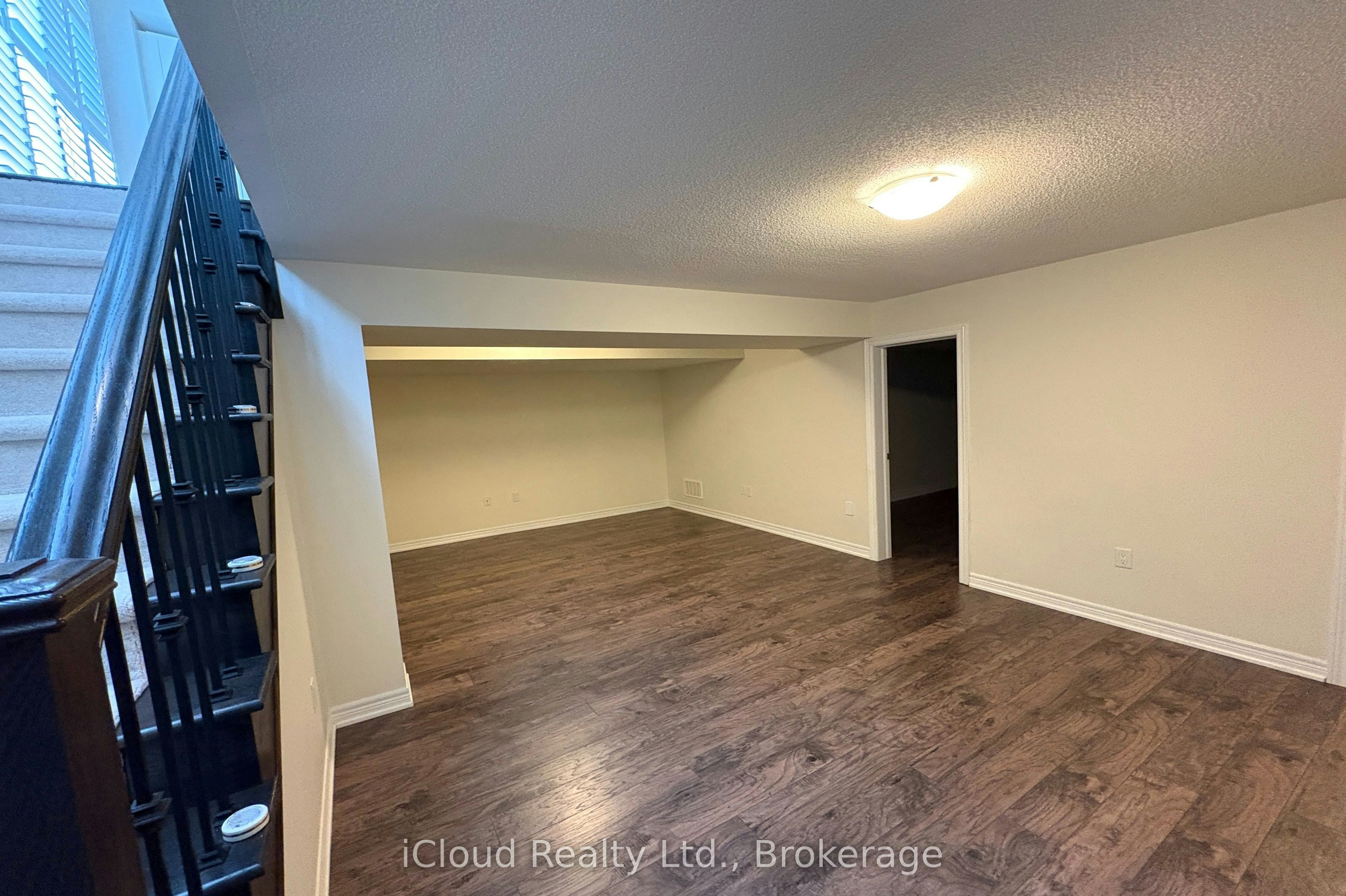 2466 Village Common, Oakville, ON, L6M 0S2 - 44