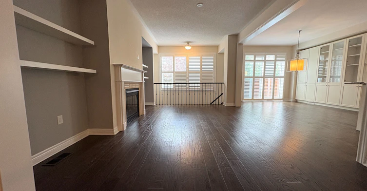 2466 Village Common, Oakville, ON, L6M 0S2 - 8
