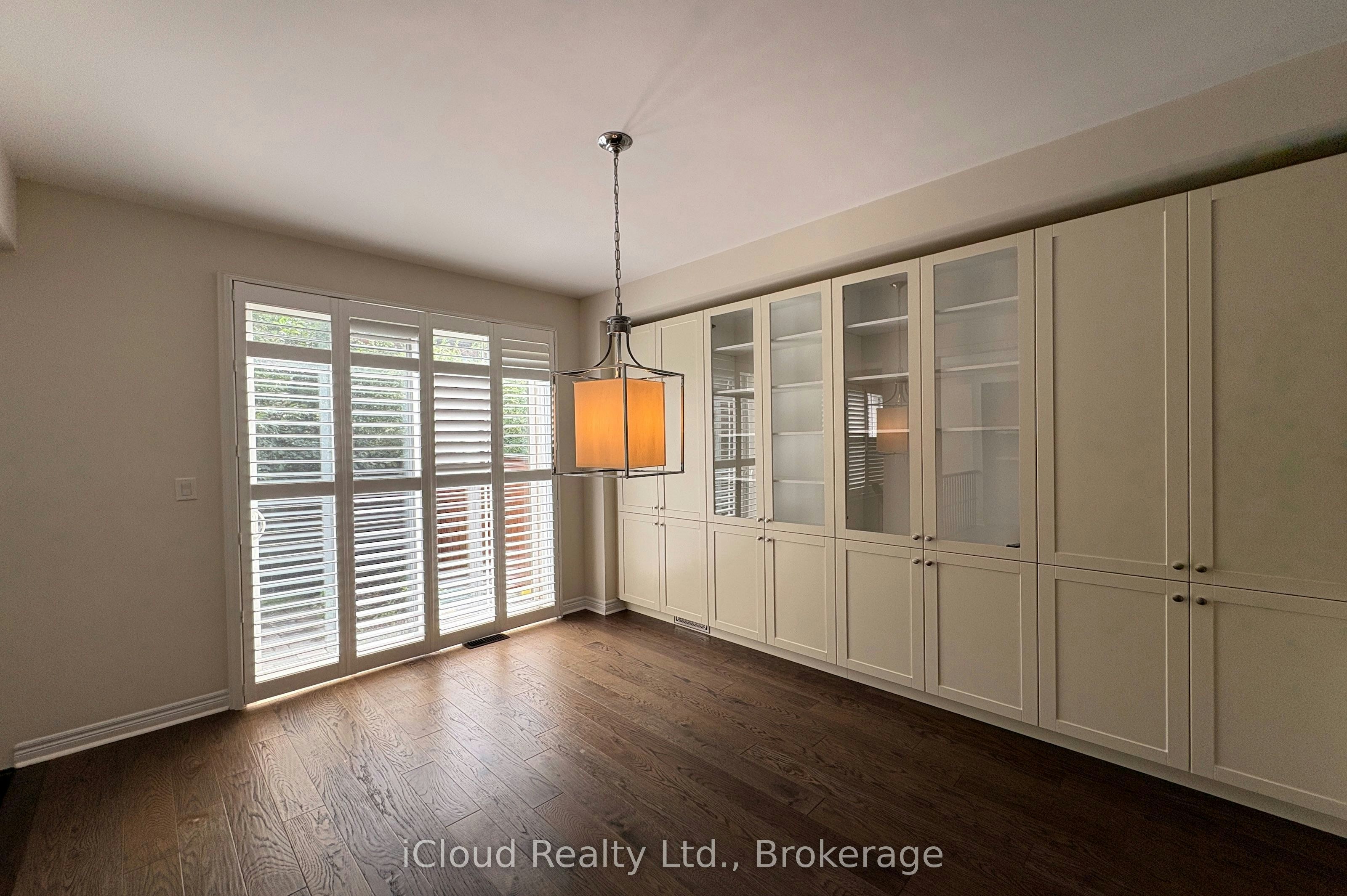 2466 Village Common, Oakville, ON, L6M 0S2 - 15
