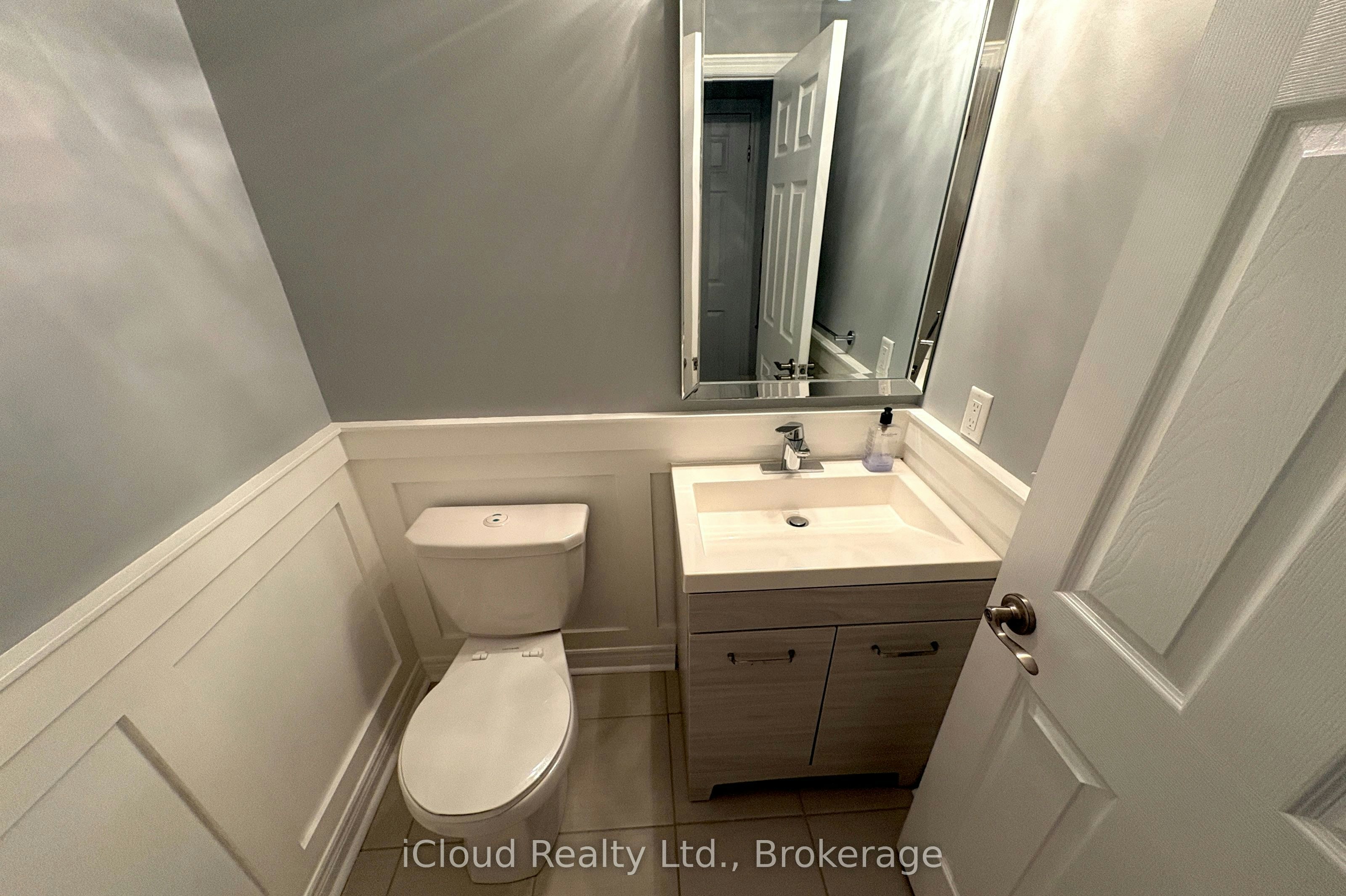 2466 Village Common, Oakville, ON, L6M 0S2 - 20