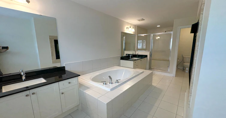 2466 Village Common, Oakville, ON, L6M 0S2 - 40