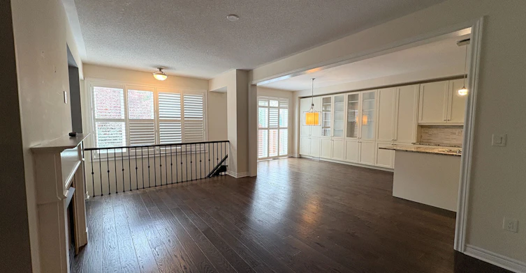 2466 Village Common, Oakville, ON, L6M 0S2 - 10